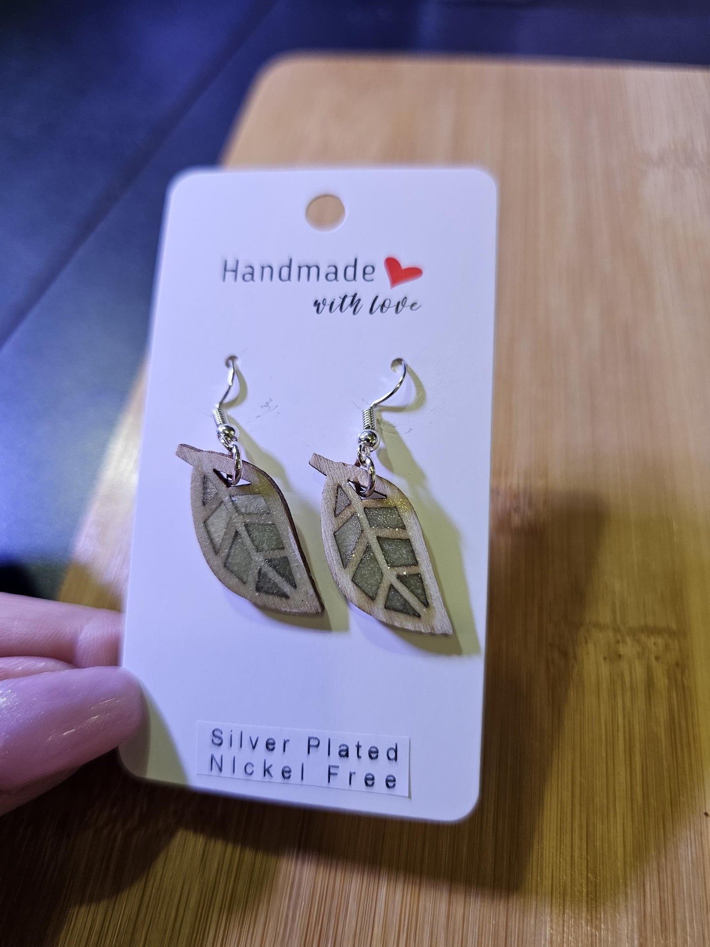 Resin single leaf earrings